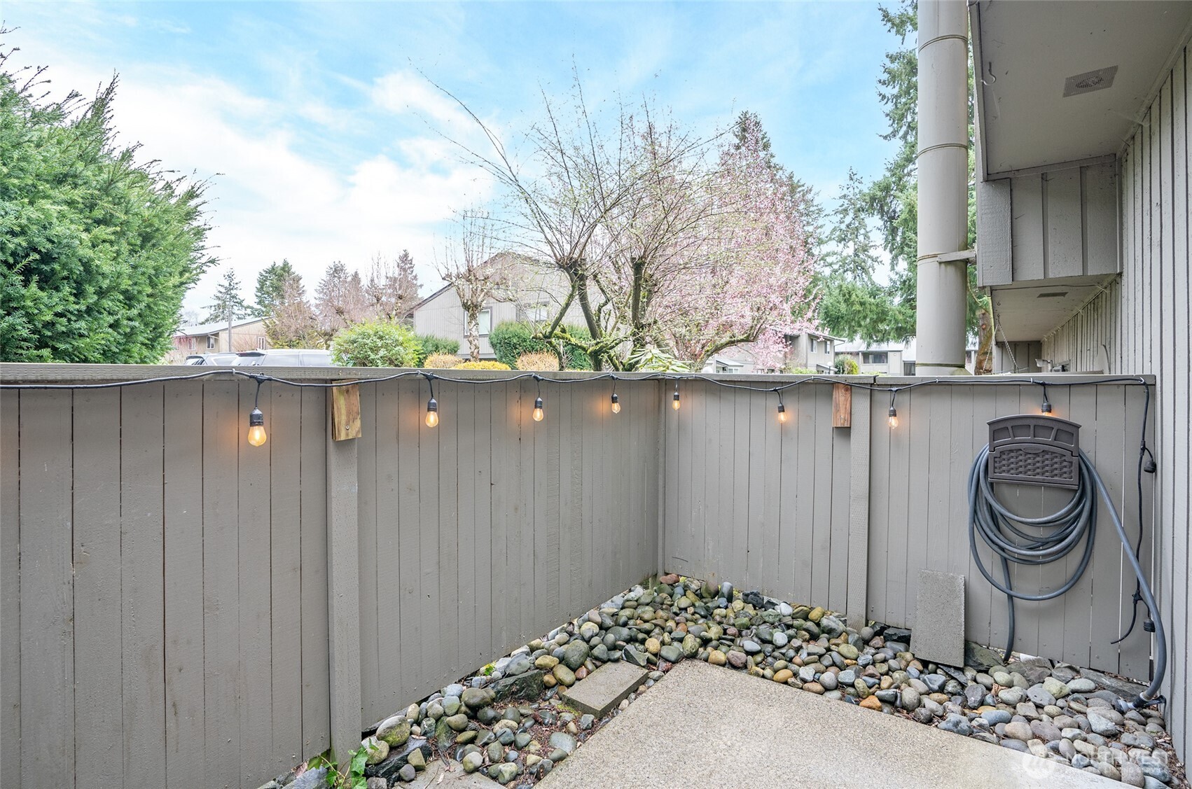 6122 N 16th Street I108