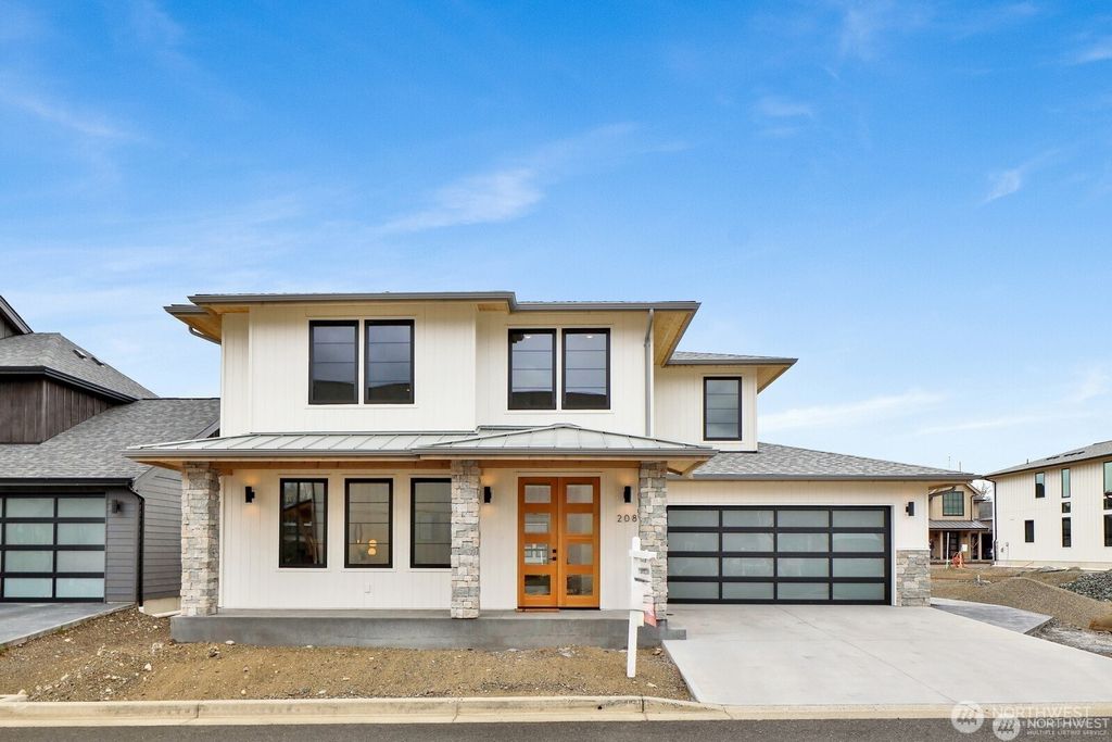 Photo of 211 Riverwalk Drive, Lynden, WA 98264 (MLS # 2457232)