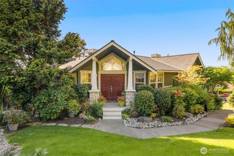 Photo of 1907 2nd Street, Kirkland, WA 98033 (MLS # 2558725)