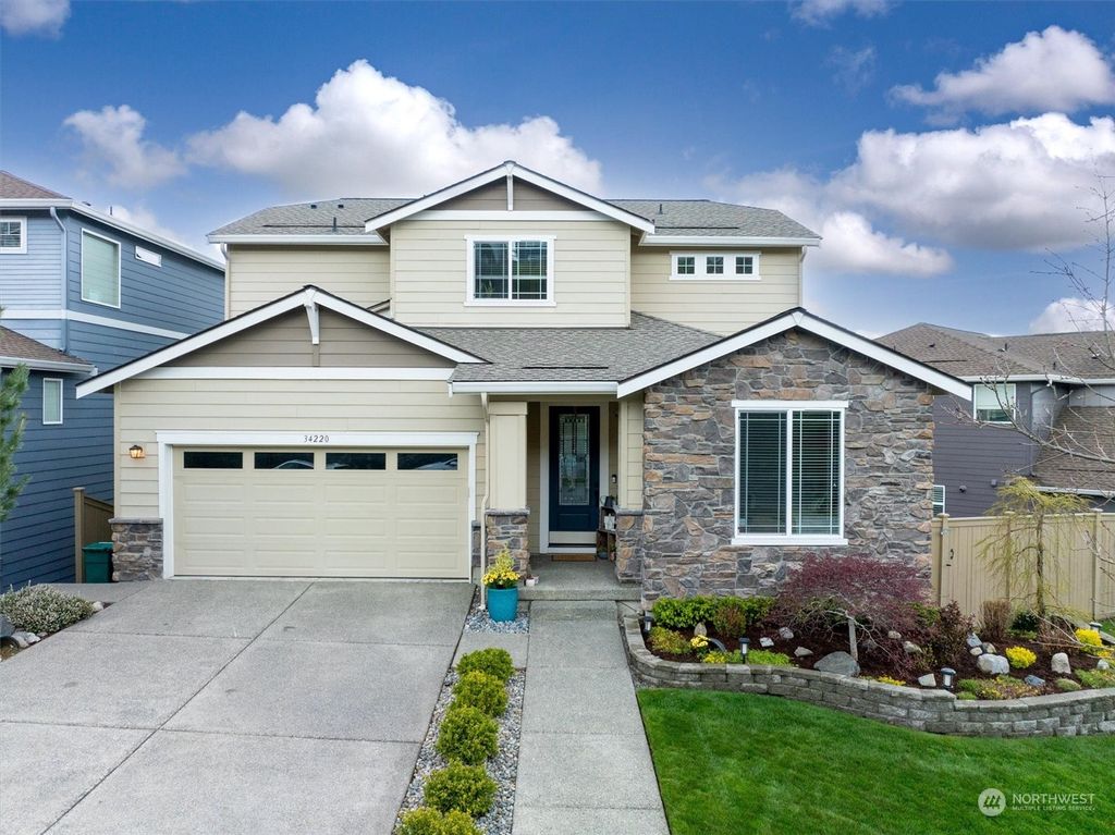 Photo of 34220 SE Satterlee Street, Snoqualmie, WA 98065 (MLS # 2217629)