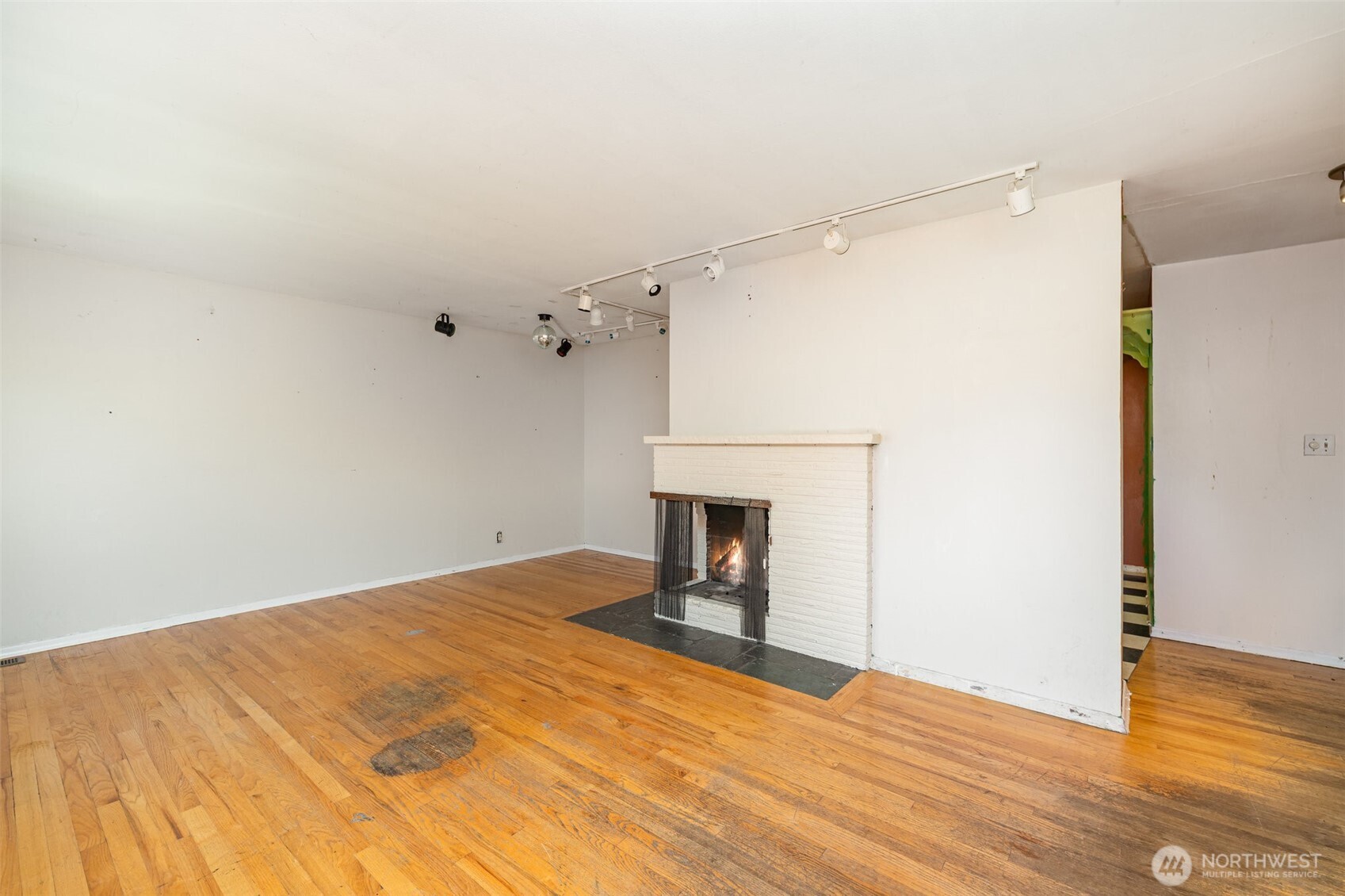 154 NE 194TH Street