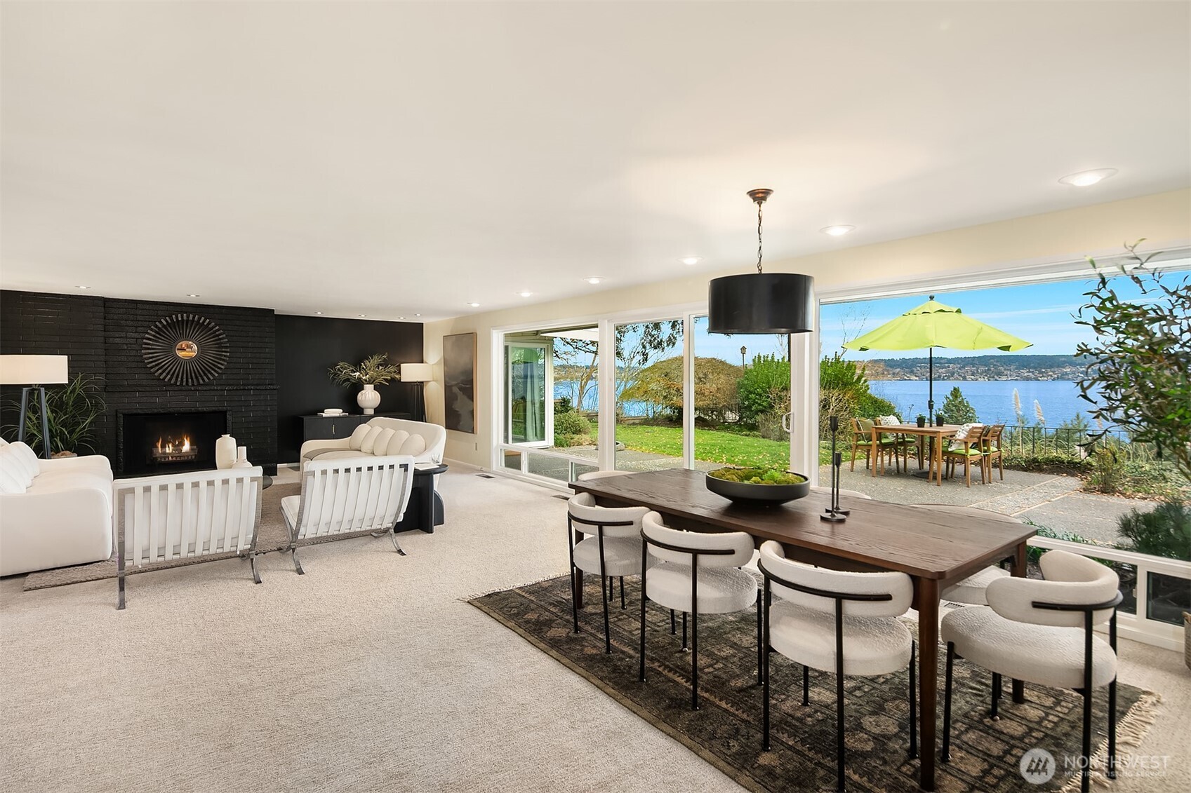 Seattle, Washington, 98105, United States, 3 Bedrooms Bedrooms, ,4 BathroomsBathrooms,Residential,Active,2025645