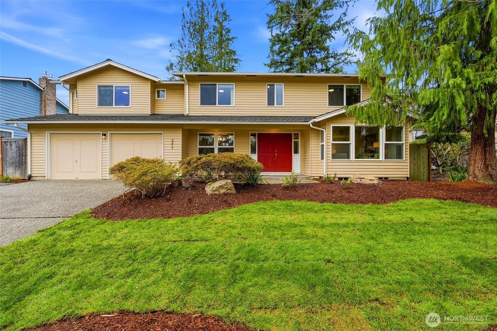 Photo of 3217 102nd Place SE, Everett, WA 98208 (MLS # 2480664)