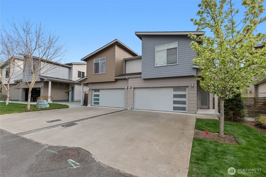 Photo of 517 Spring Vista Place, Bellingham, WA 98226 (MLS # 2508042)