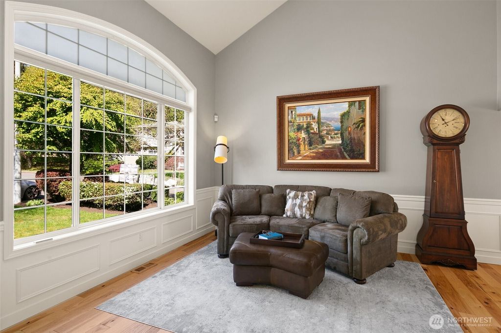 Photo of 9306 138th Court NE, Redmond, WA 98052 (MLS # 2360924)