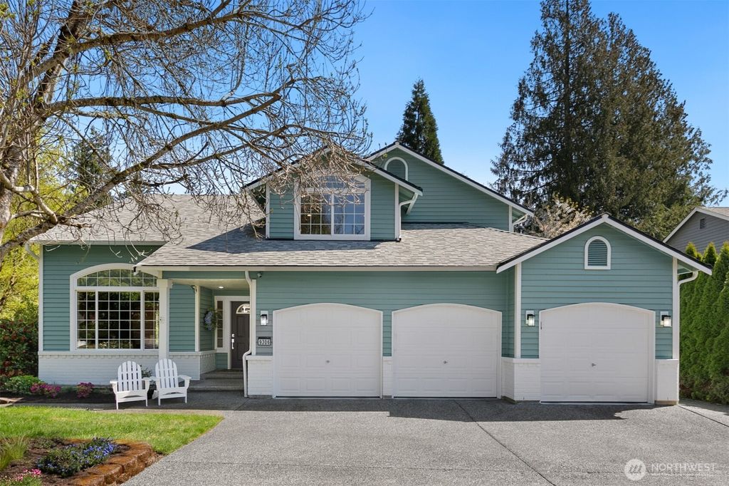 Photo of 9306 138th Court NE, Redmond, WA 98052 (MLS # 2360924)