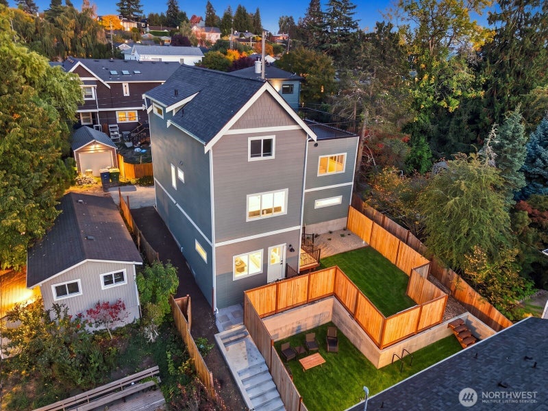5812 57th Avenue NE