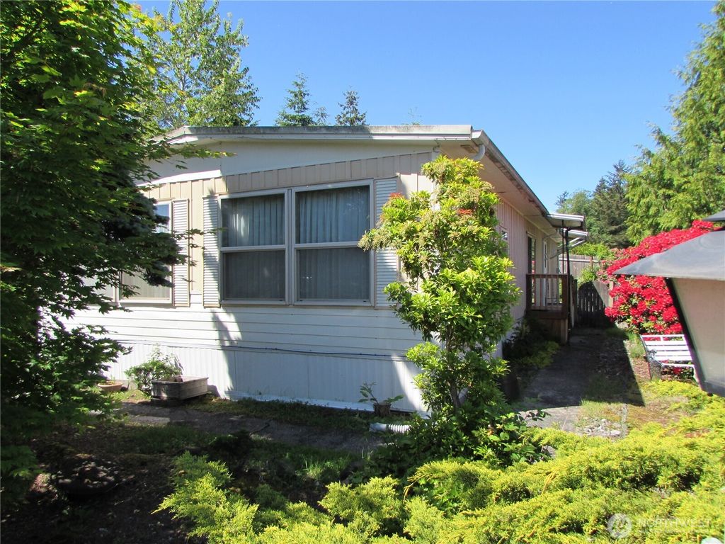 Photo of 5220 176th Street SW #9, Lynnwood, WA 98037 (MLS # 2382133)