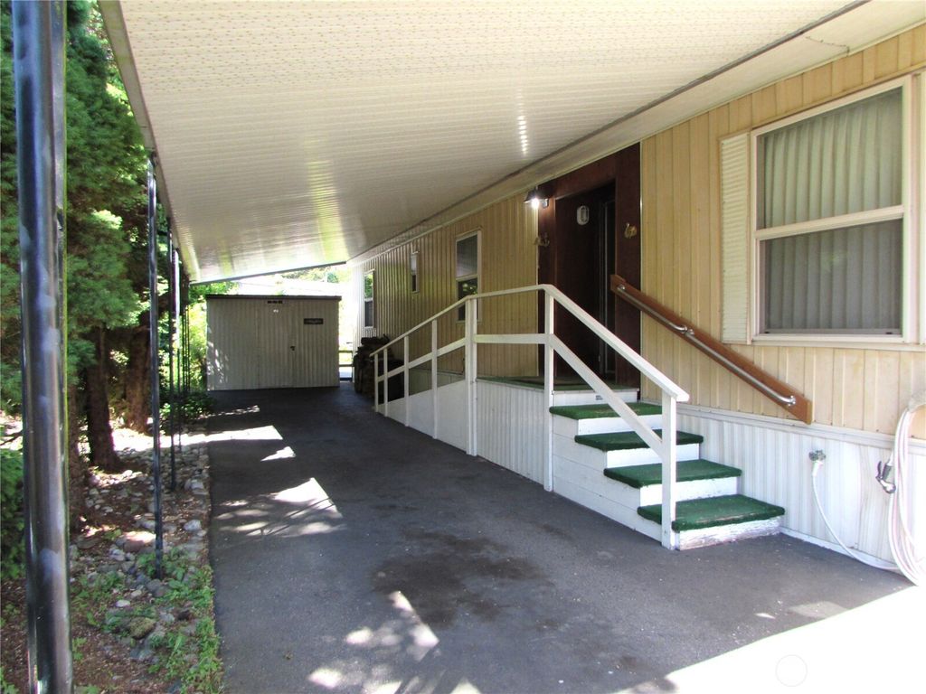 Photo of 5220 176th Street SW #9, Lynnwood, WA 98037 (MLS # 2382133)