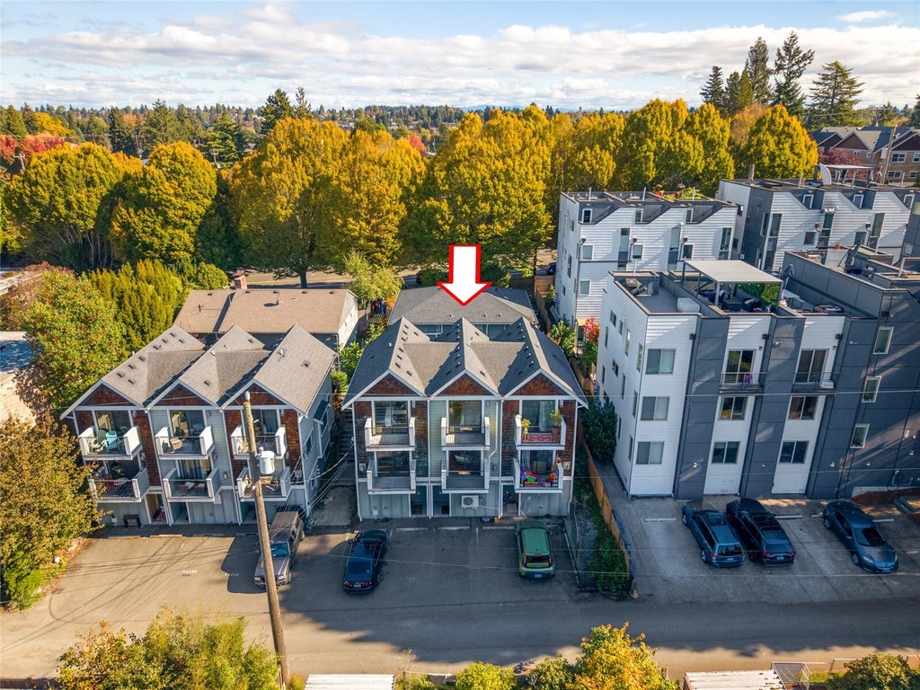 Photo of 9243 35th Ave AVE SW #B, Seattle, WA 98126 (MLS # 2595295)