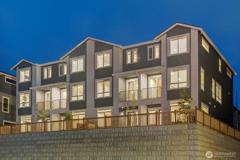 Photo of 3620 W Mukilteo Boulevard #F, Everett, WA 98203 (MLS # 2438080)