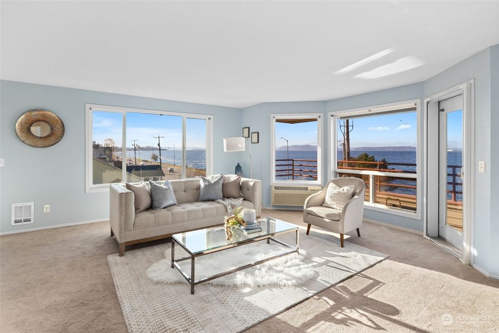 Photo of 1564 Alki Avenue SW #206, Seattle, WA 98116 (MLS # 2014177)