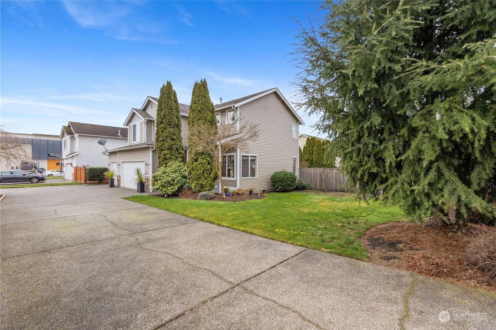 Photo of 124 County Line Road SE, Pacific, WA 98047 (MLS # 2037889)