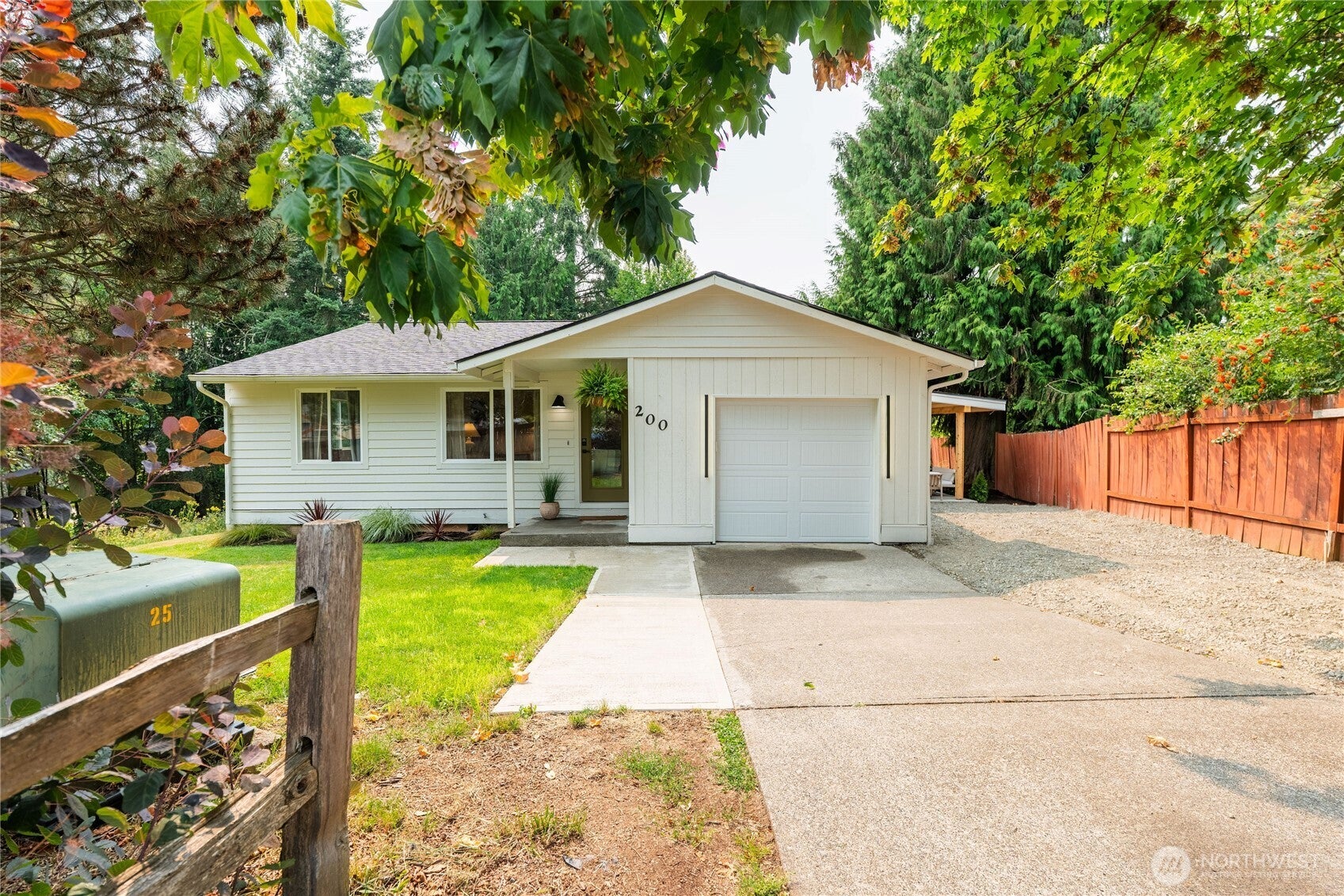 200 Saint Helens Way