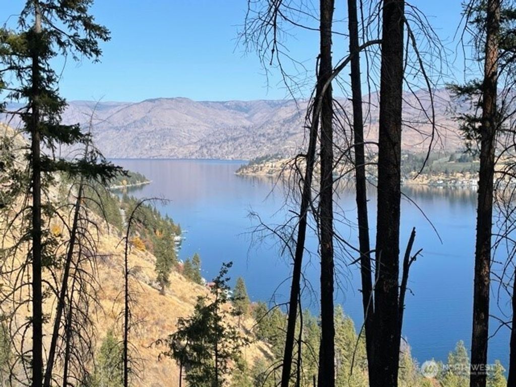 Photo of 1 C S. Lakeshore Rd., Chelan, WA 98816 (MLS # 2480868)
