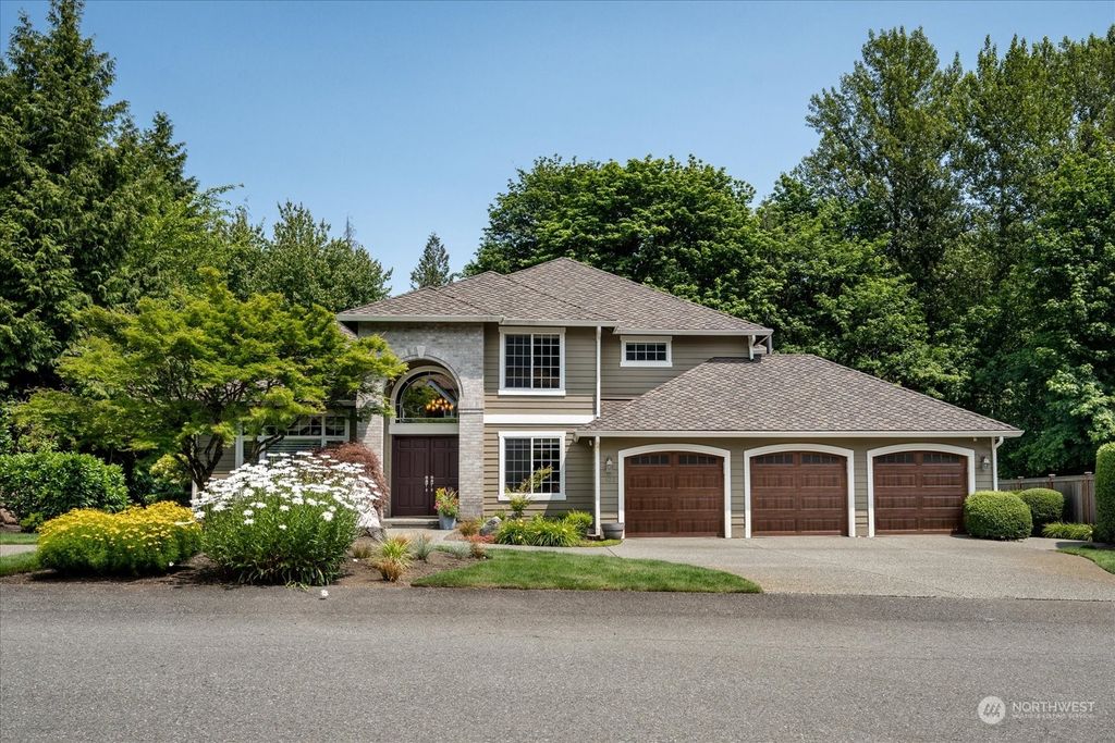 Photo of 6422 214th Avenue NE, Redmond, WA 98053 (MLS # 2139894)