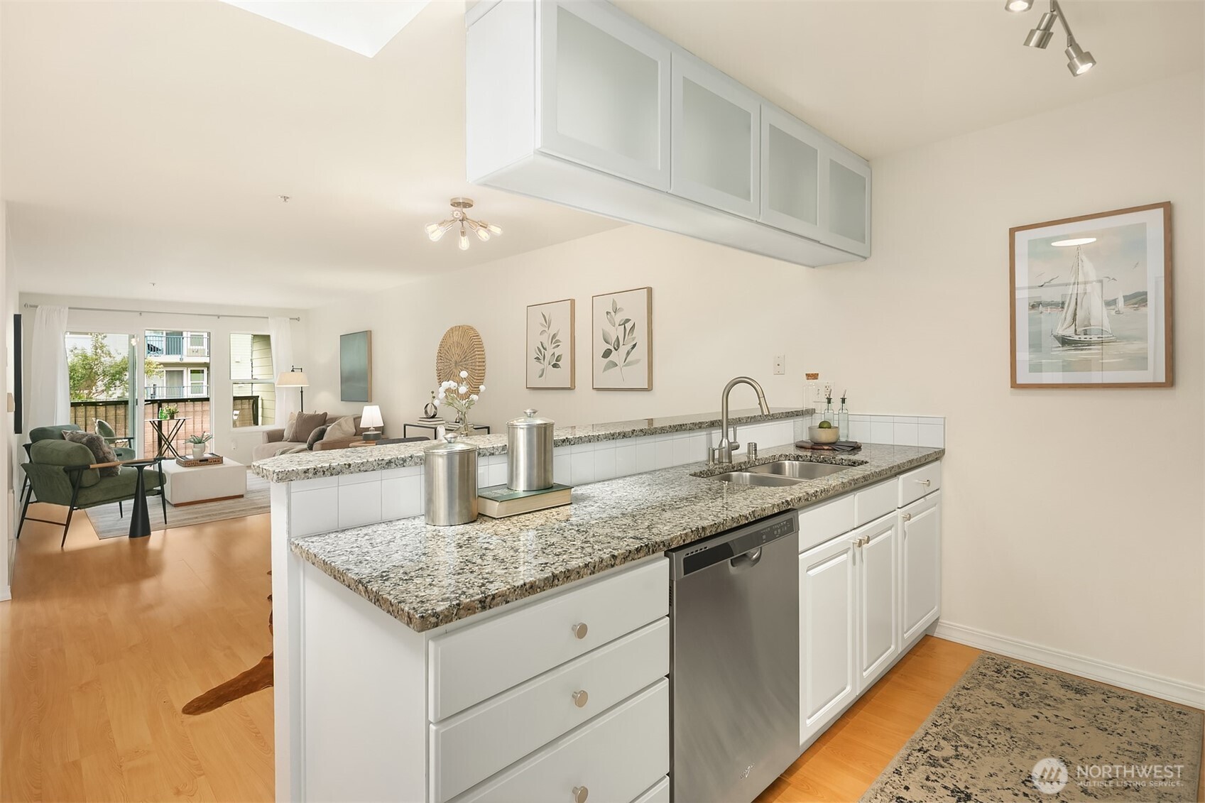1819 E Denny Way 303