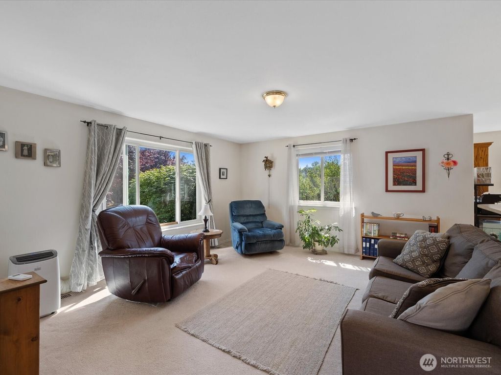 Photo of 1019 Yew Avenue, Sultan, WA 98294 (MLS # 2411707)
