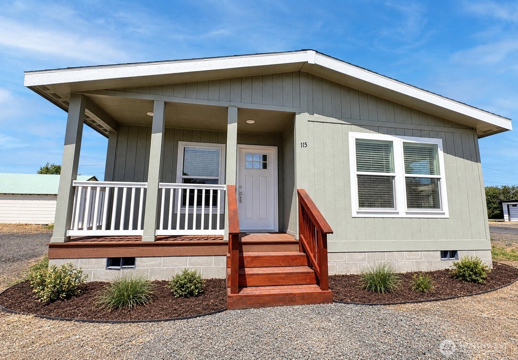 Photo of 115 NE Cole Street, Wilbur, WA 99185 (MLS # 2588968)