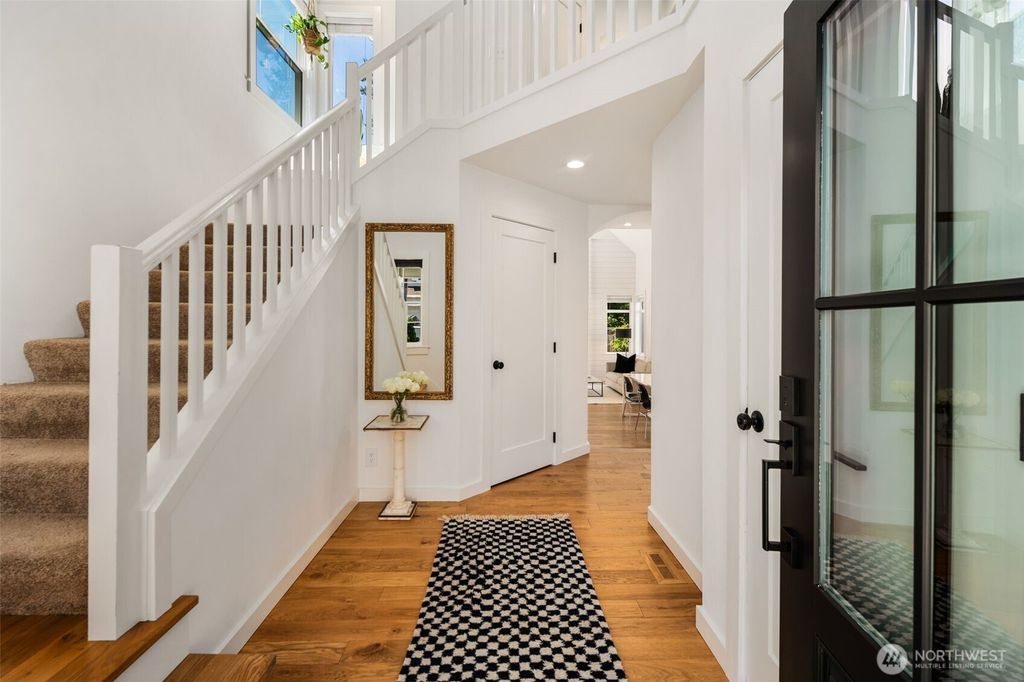 Photo of 4245 249th Court SE, Sammamish, WA 98029 (MLS # 2402348)