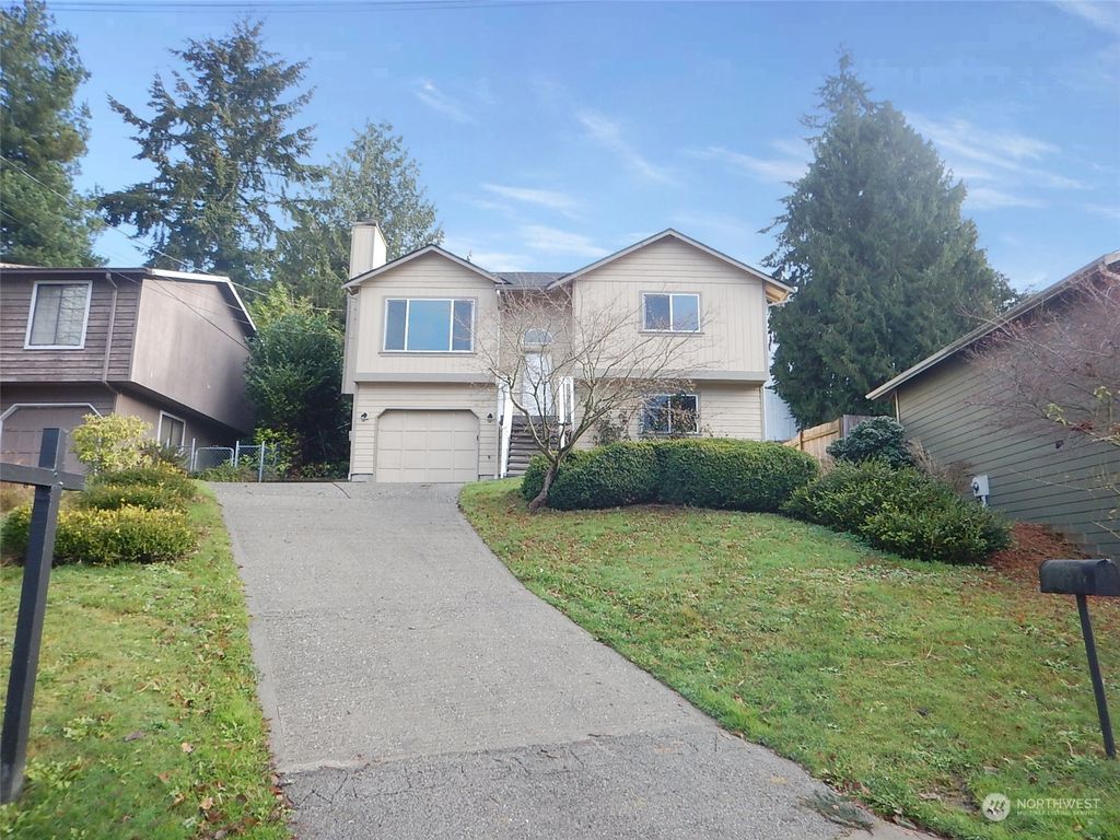 Photo of 3831 Grand Avenue, Everett, WA 98201 (MLS # 2318180)