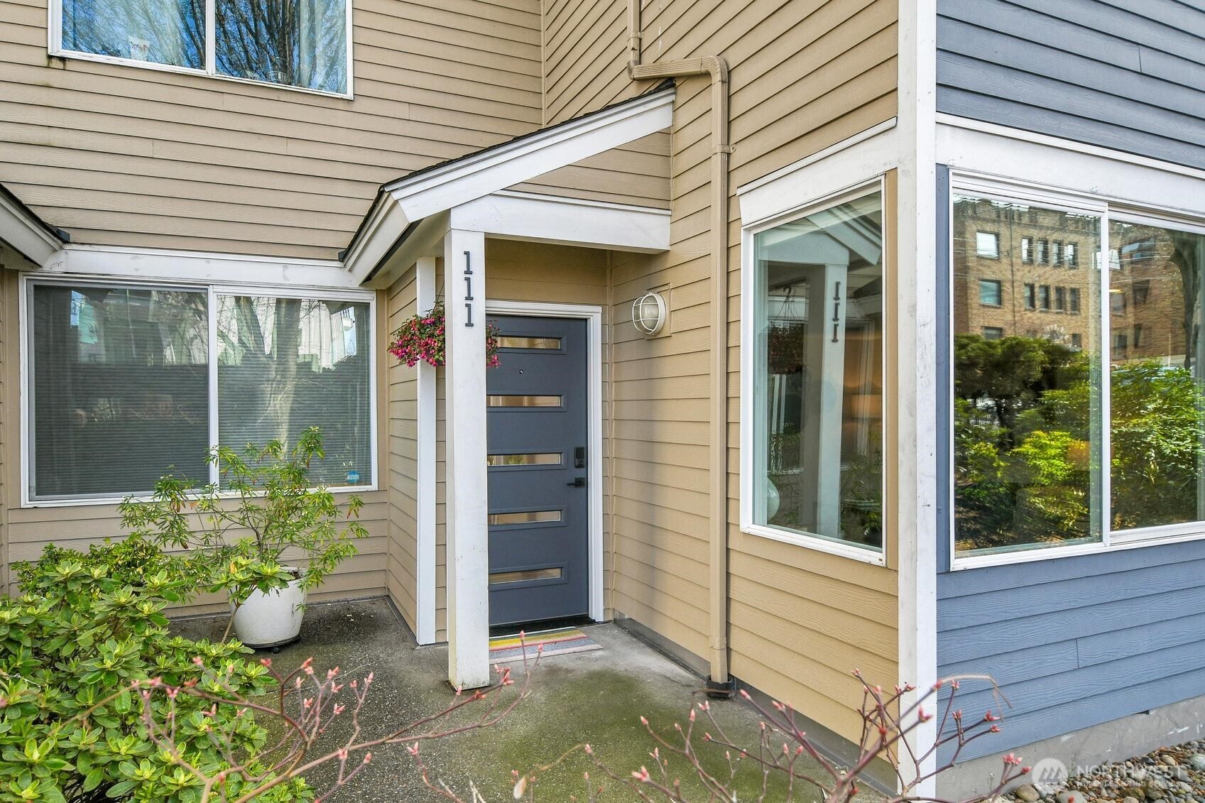 2350 10th Avenue E 111