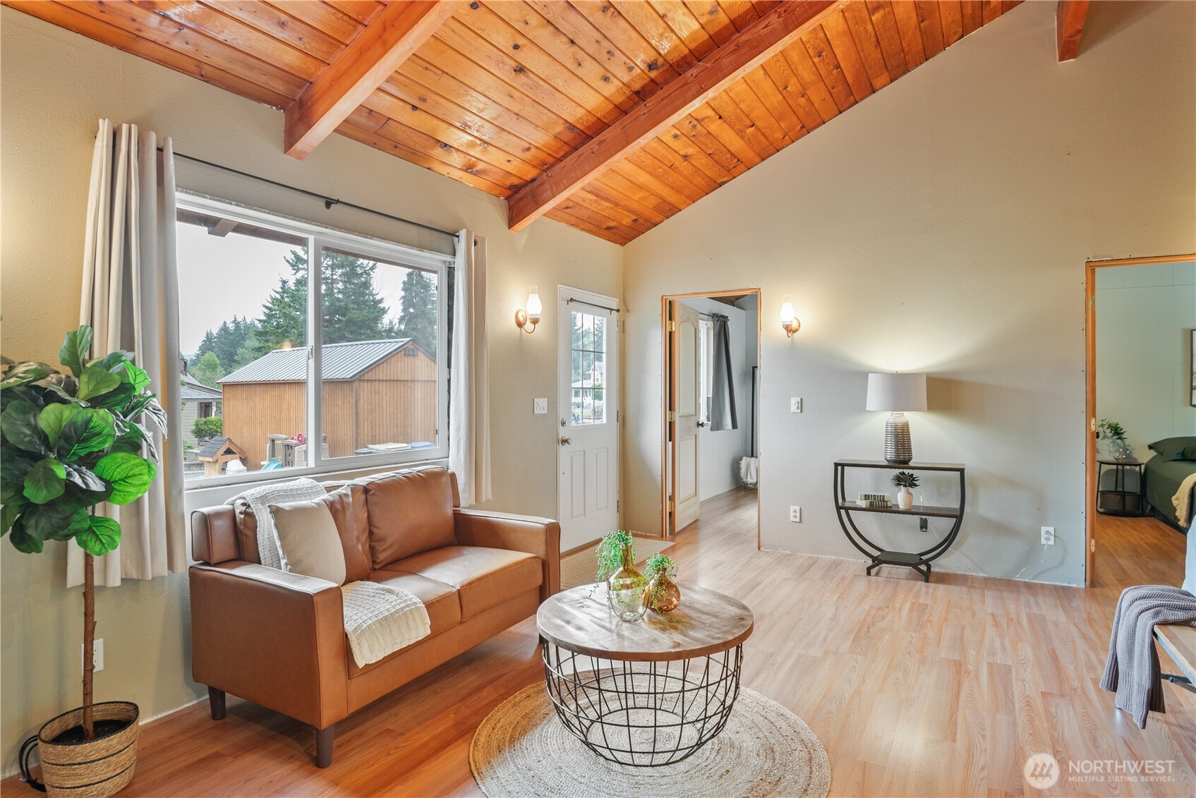 112 Lakewood Place