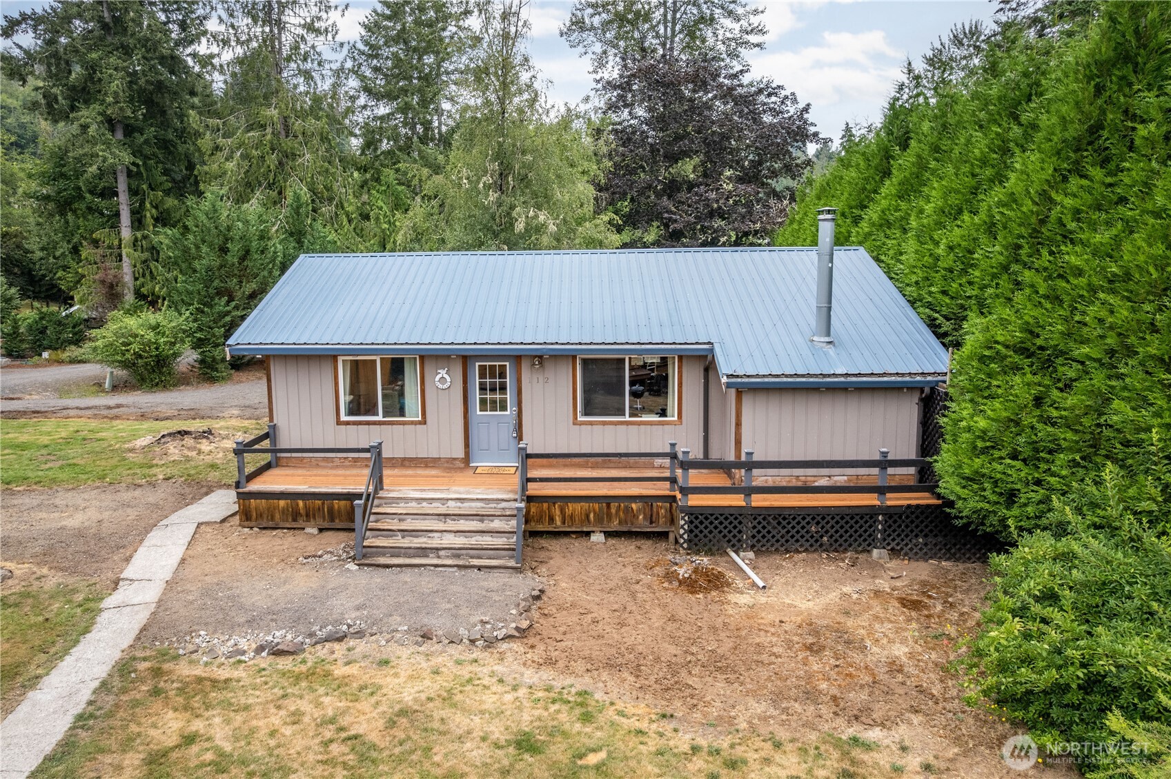 112 Lakewood Place