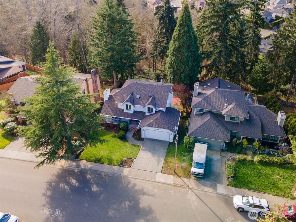 Photo of 32803 6th Avenue SW, Federal Way, WA 98023 (MLS # 2340958)