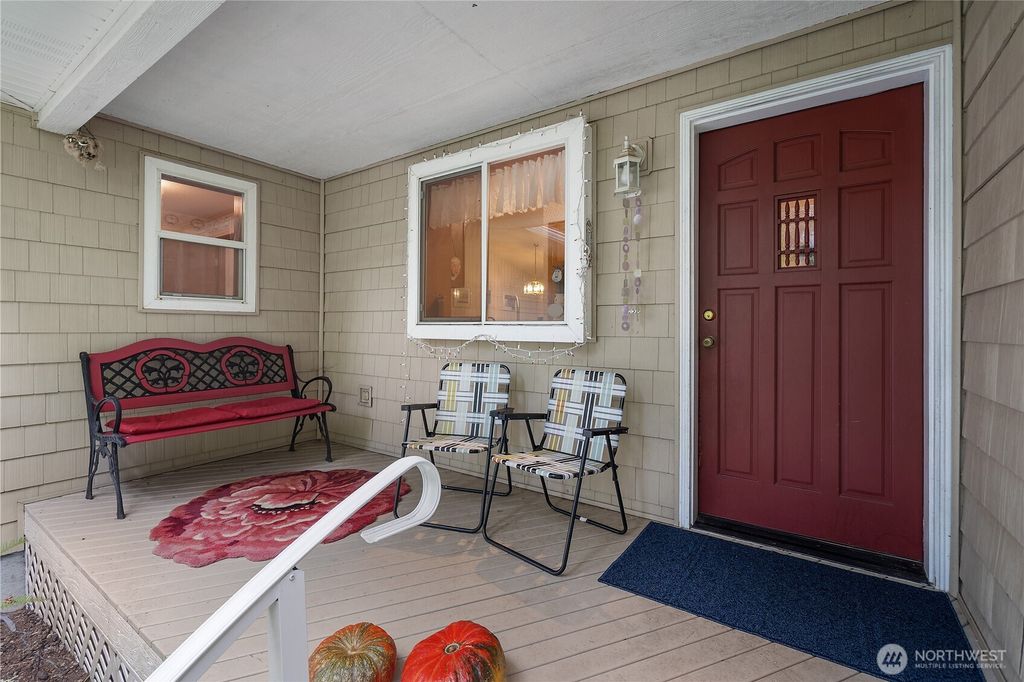 Photo of 5505 Oyster Bay Road NW, Olympia, WA 98502 (MLS # 2458030)