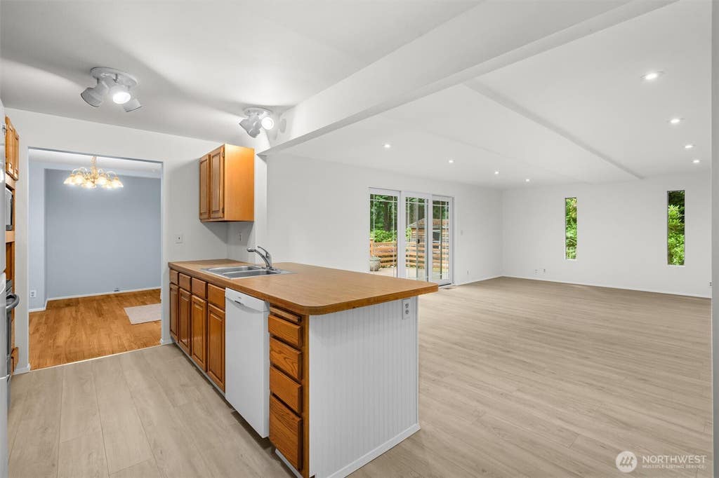 Photo of 16811 1st Avenue NW, Shoreline, WA 98177 (MLS # 2539719)