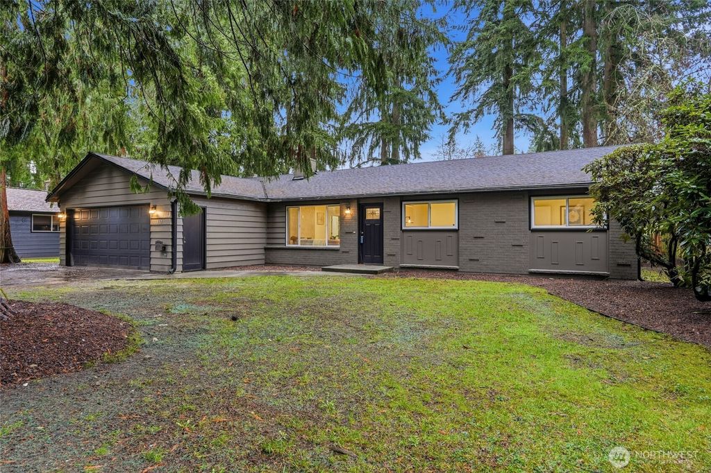 Photo of 13417 Meridian Place W, Everett, WA 98208 (MLS # 2462926)