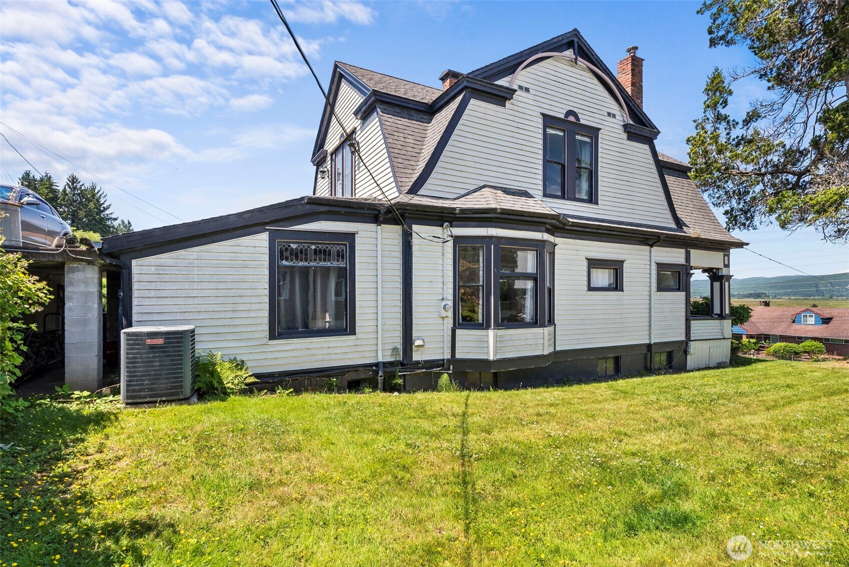 714 W First Street