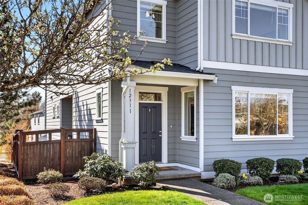 Photo of 12311 SE 292nd Street, Auburn, WA 98092 (MLS # 2497391)