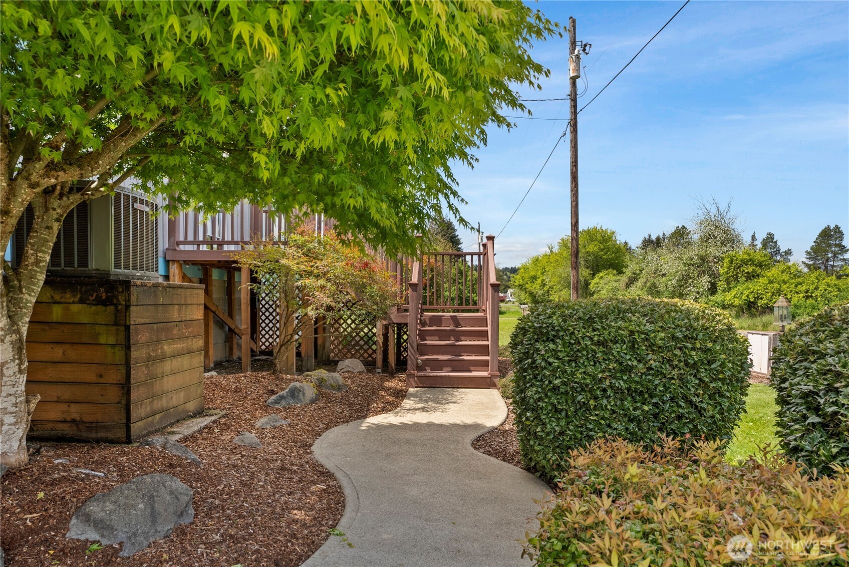 418 E Oakview Avenue