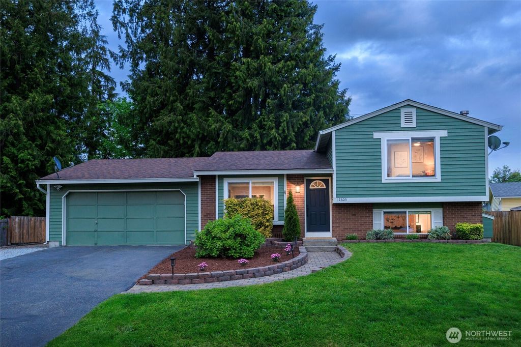 Photo of 12605 58th Avenue SE, Snohomish, WA 98296 (MLS # 2375590)