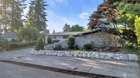 Photo of 1133 E Hemlock Street, Kent, WA 98030 (MLS # 2545593)