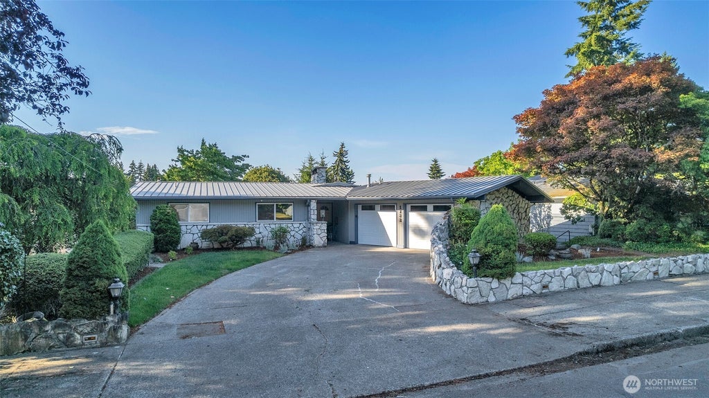 Photo of 1133 E Hemlock Street, Kent, WA 98030 (MLS # 2545593)