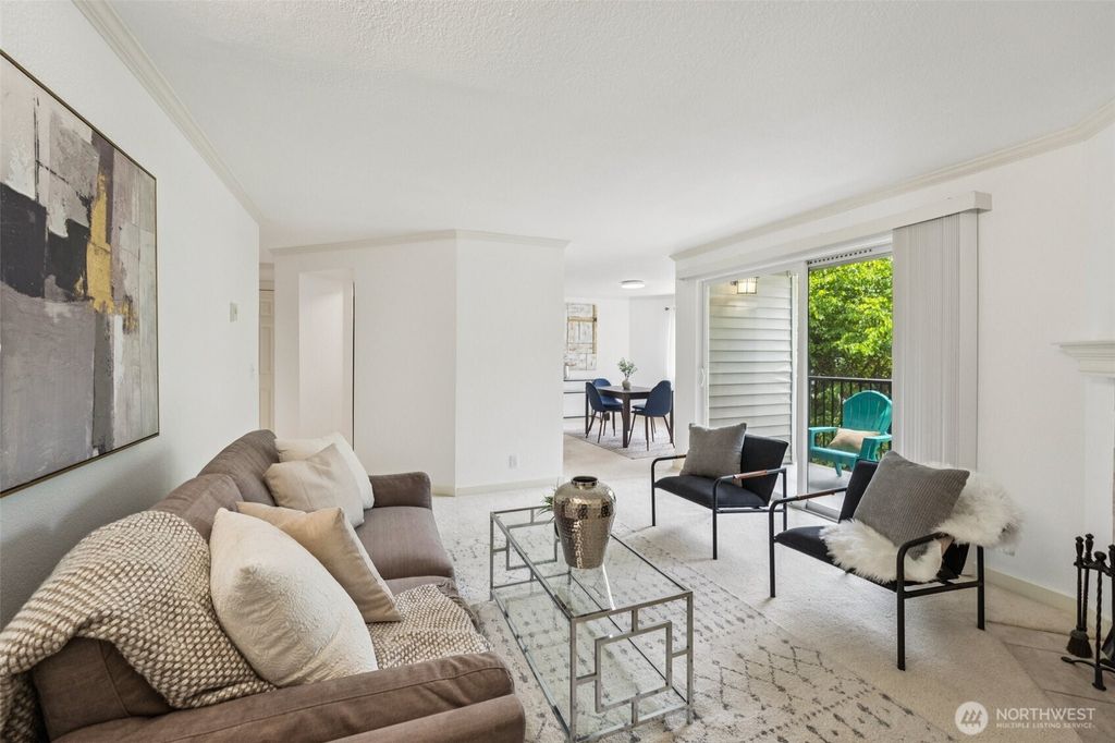 Photo of 10004 100th Avenue NE #K202, Kirkland, WA 98034 (MLS # 2394115)