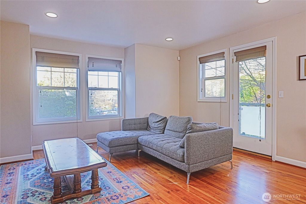 Photo of 1920 E Union #104, Seattle, WA 98122 (MLS # 2482748)