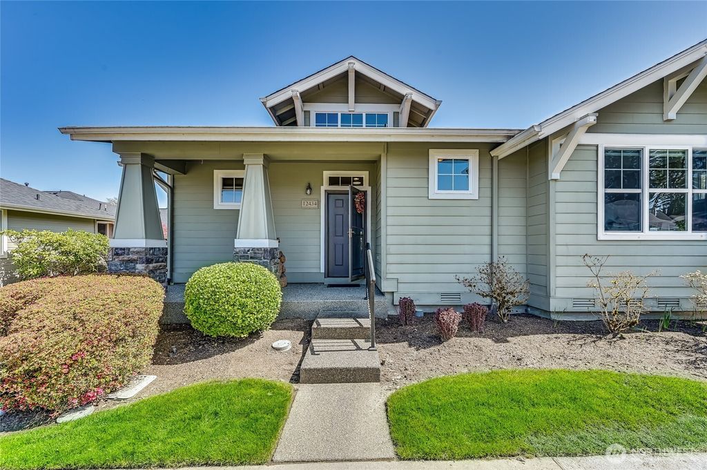Photo of 12434 232nd Way NE, Redmond, WA 98053 (MLS # 2361654)