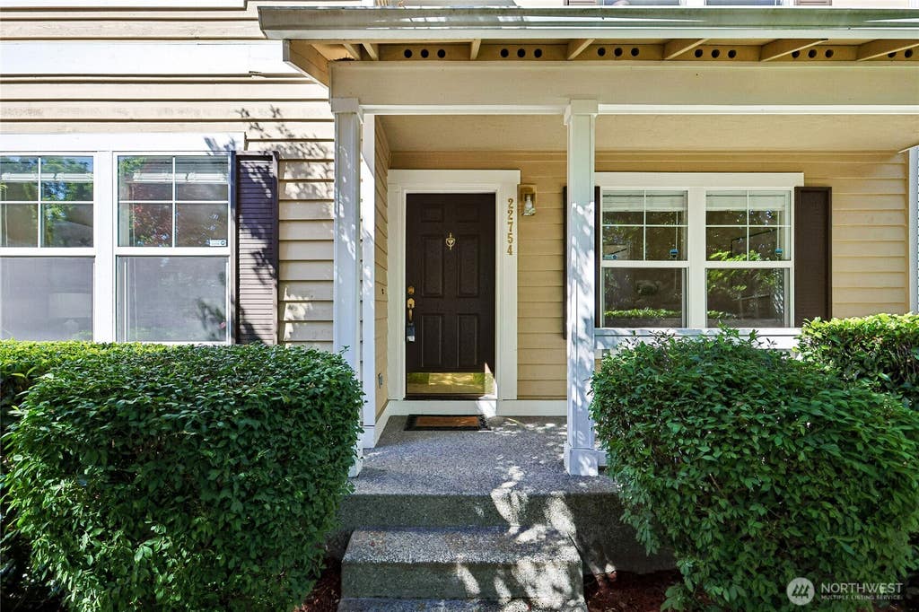 Photo of 22754 NE 94th Way, Redmond, WA 98053 (MLS # 2559533)