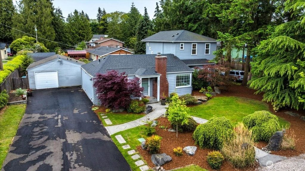 Photo of 15244 12th Avenue NE, Shoreline, WA 98155 (MLS # 2362457)