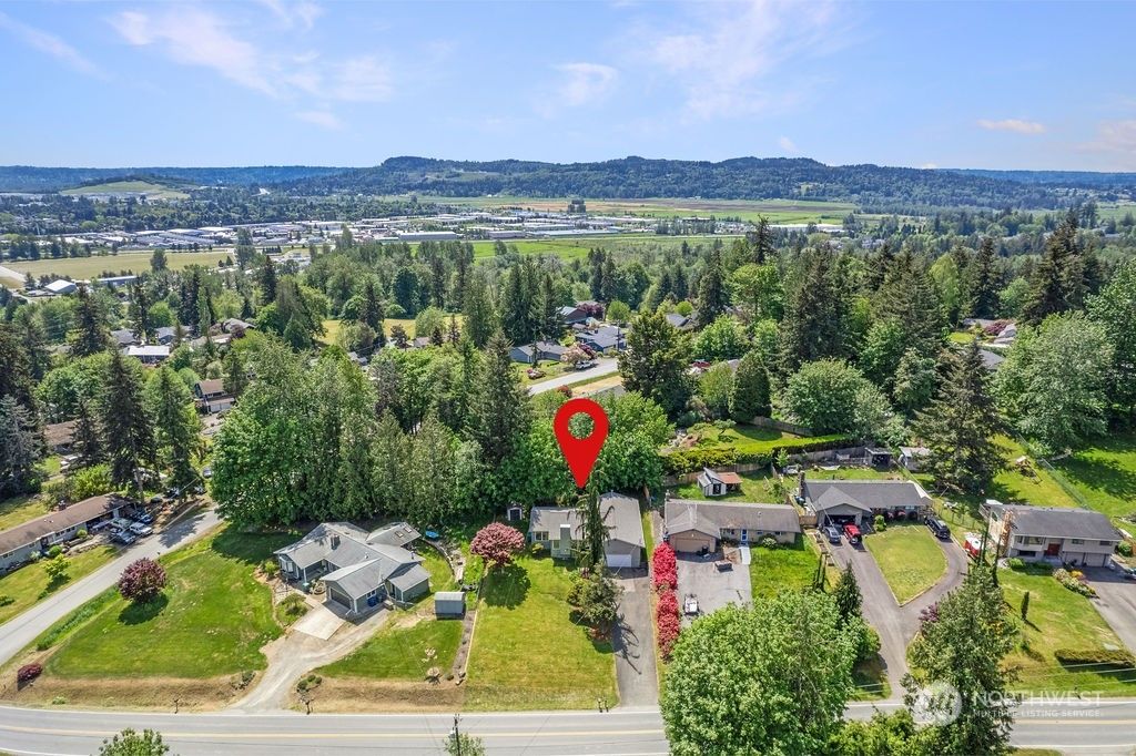 Photo of 13026 Robinhood Lane, Snohomish, WA 98290 (MLS # 2235031)