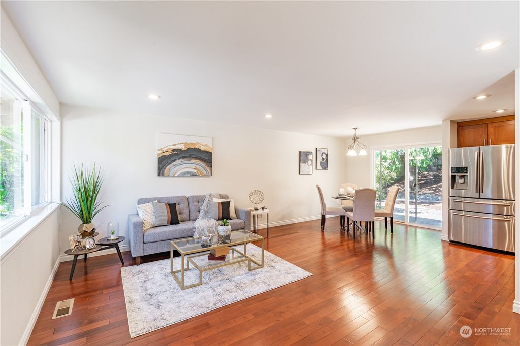 Photo of 147 164th Avenue SE, Bellevue, WA 98008 (MLS # 2296492)