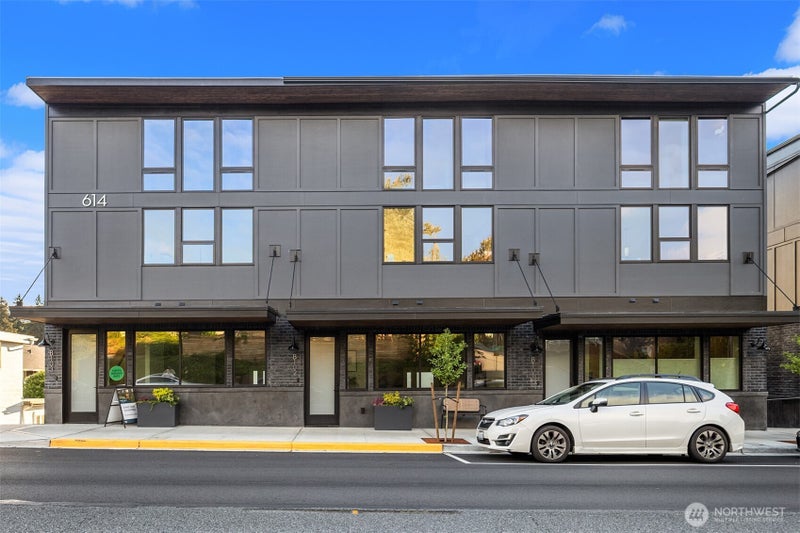 614 5th Avenue S B102