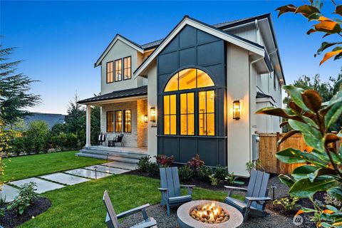 4103 43rd Avenue NE Seattle WA 98105