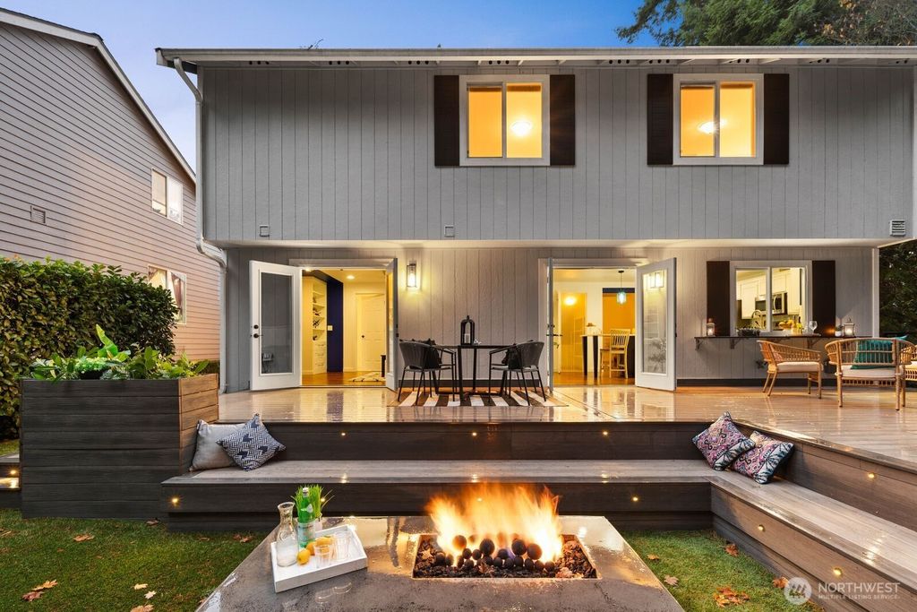 Photo of 1947 NE 23rd Street, Renton, WA 98056 (MLS # 2453041)