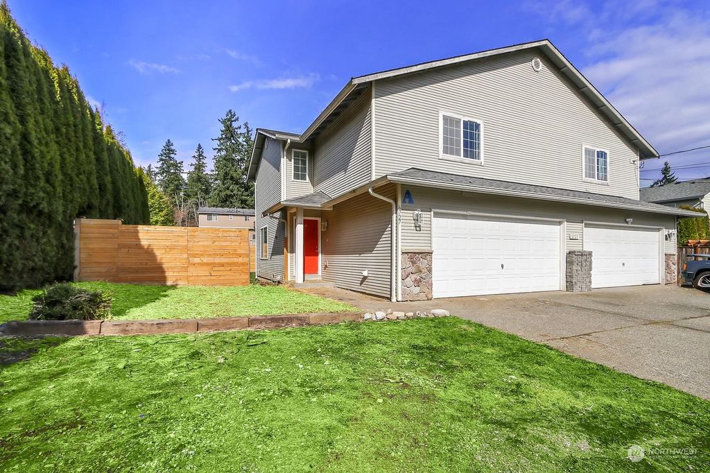 Photo of 6727 Sunnyside Boulevard, Marysville, WA 98270 (MLS # 2208960)