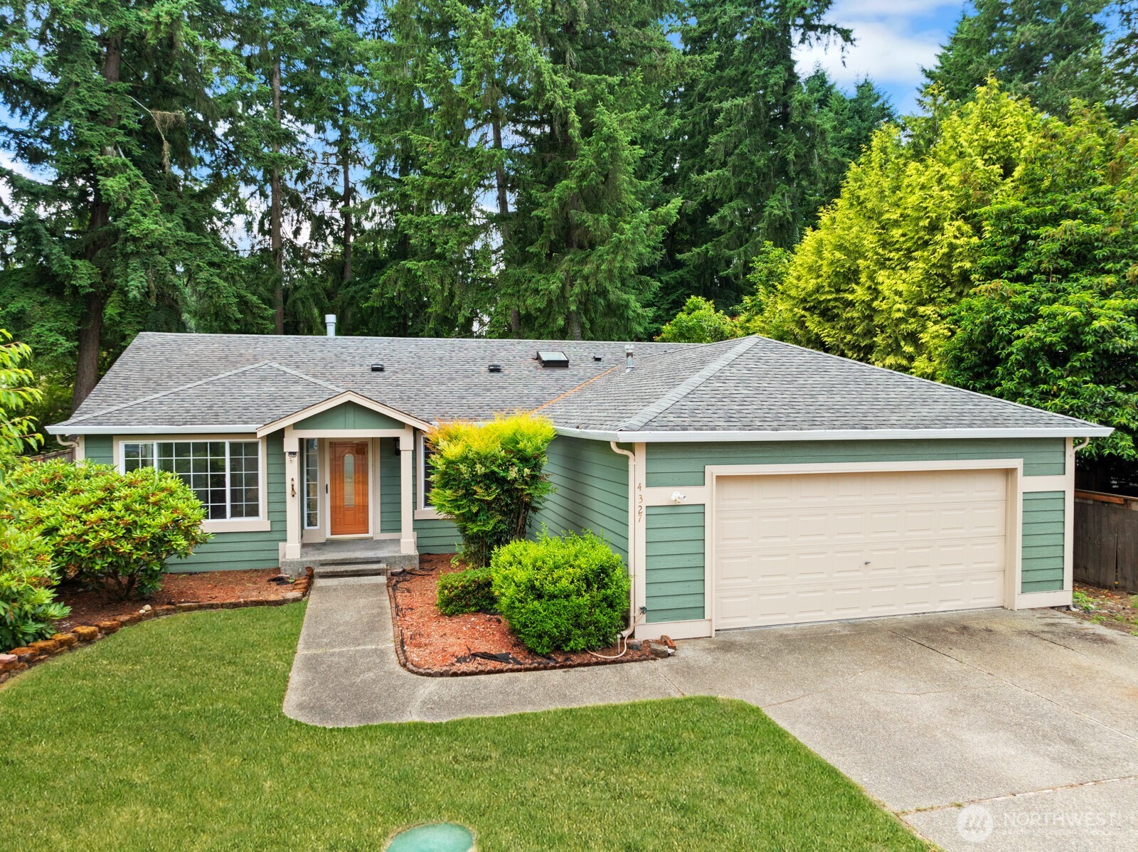 4327 Cedar Court SE